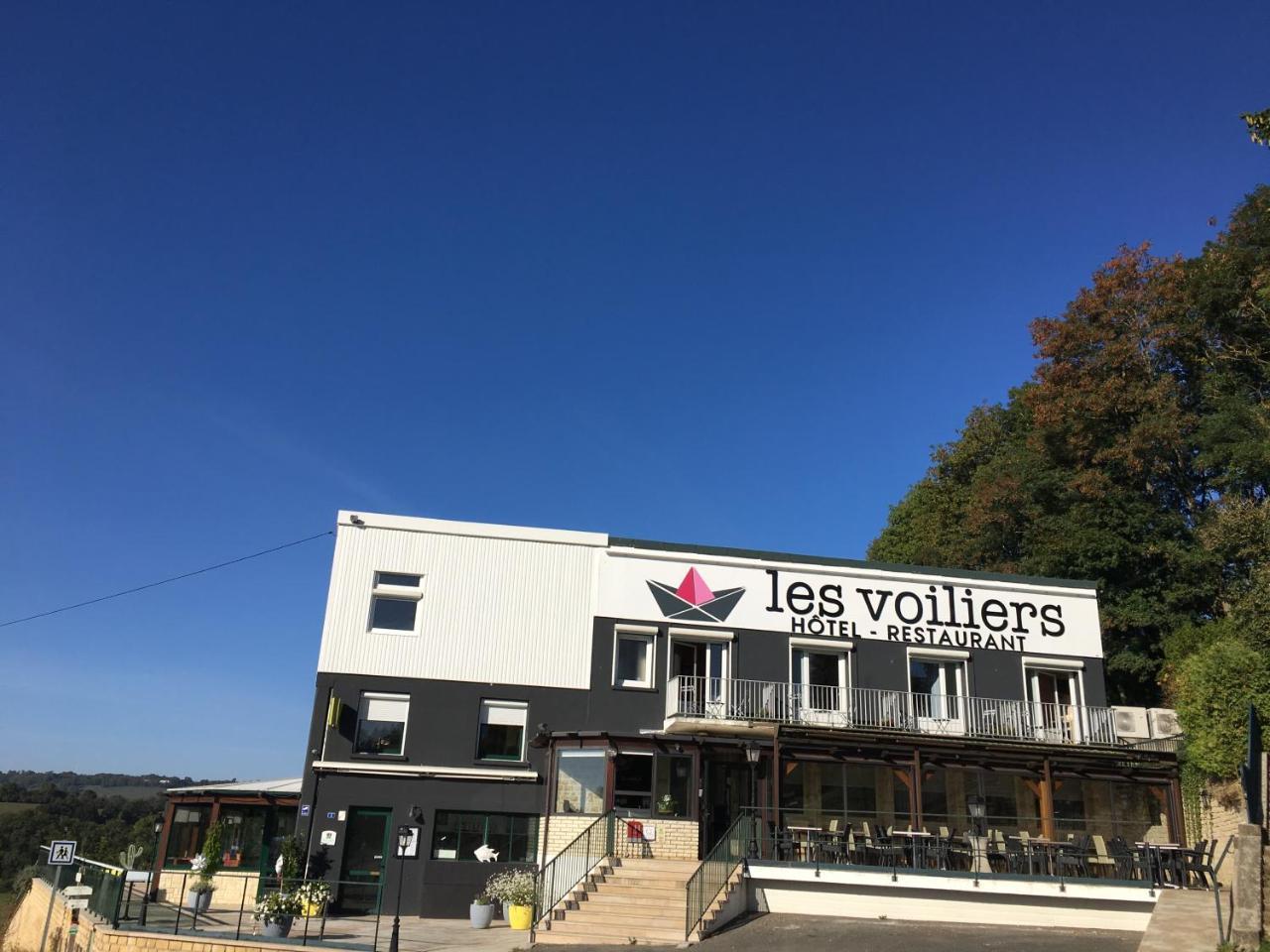ホテル Logis Les Voiliers Peigney エクステリア 写真